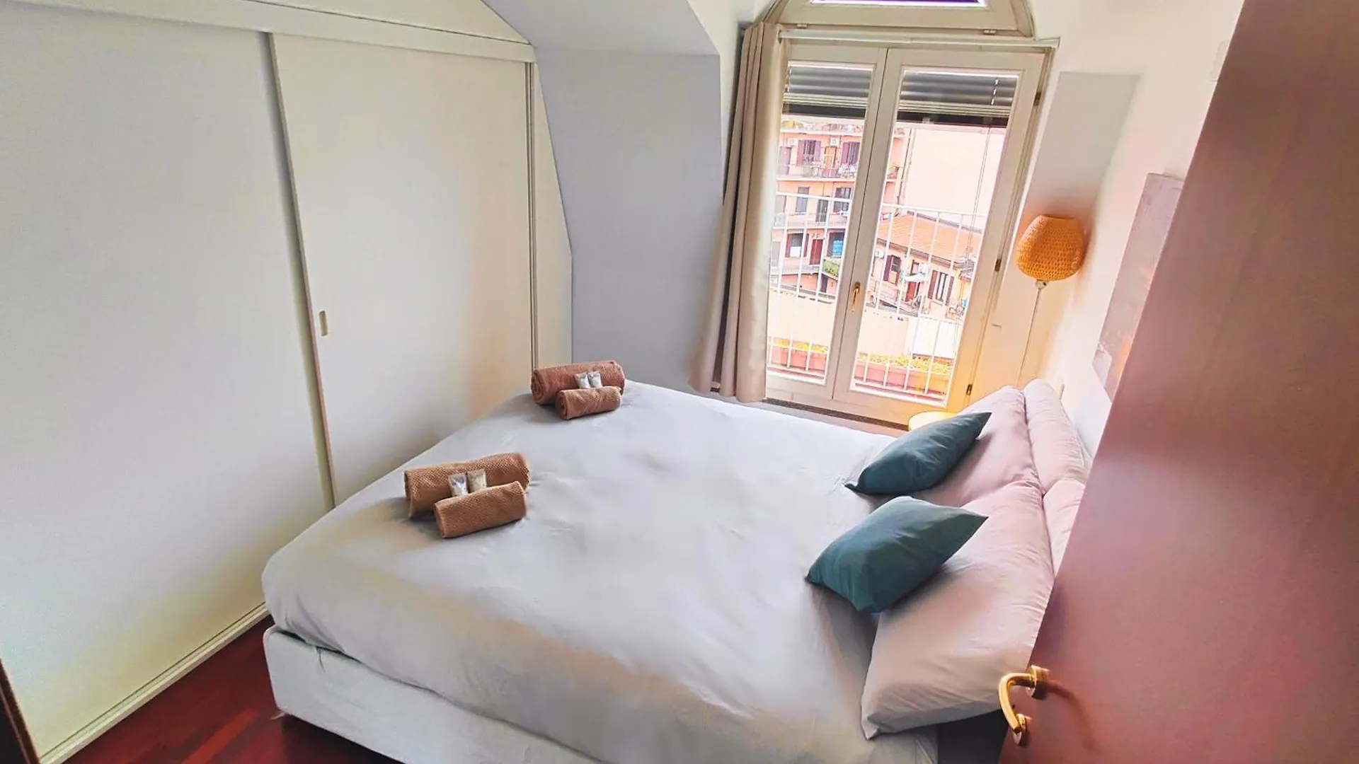 Urban Attic Isola District Appartement Milaan Italië